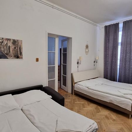 Apartment Krakovska 20 Prag Exteriör bild