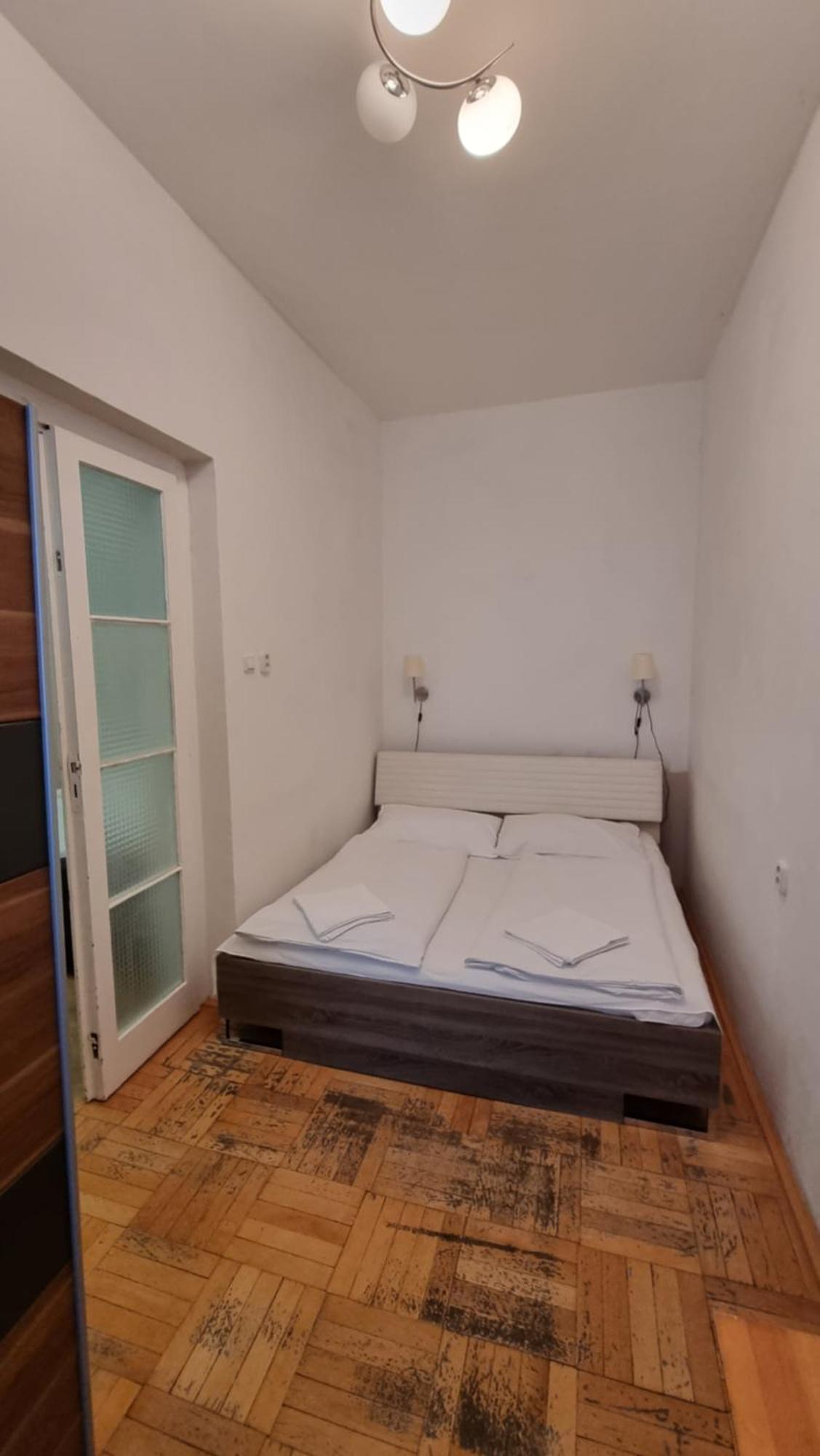 Apartment Krakovska 20 Prag Exteriör bild