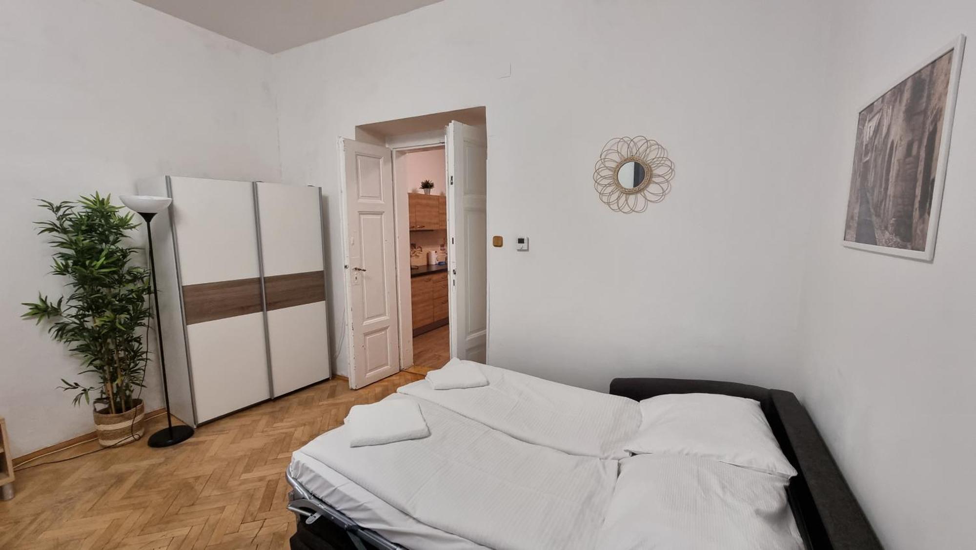 Apartment Krakovska 20 Prag Exteriör bild