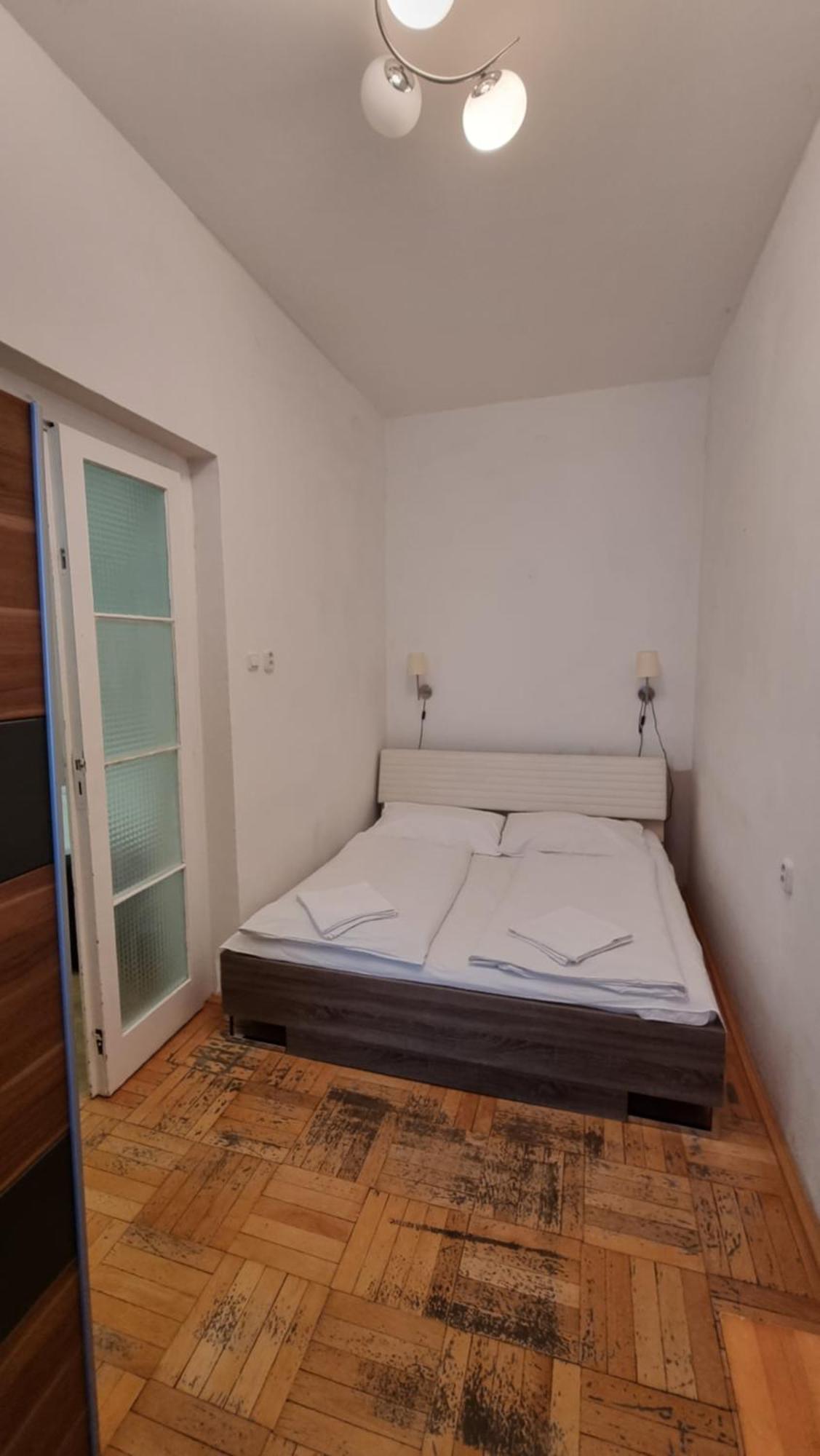 Apartment Krakovska 20 Prag Exteriör bild